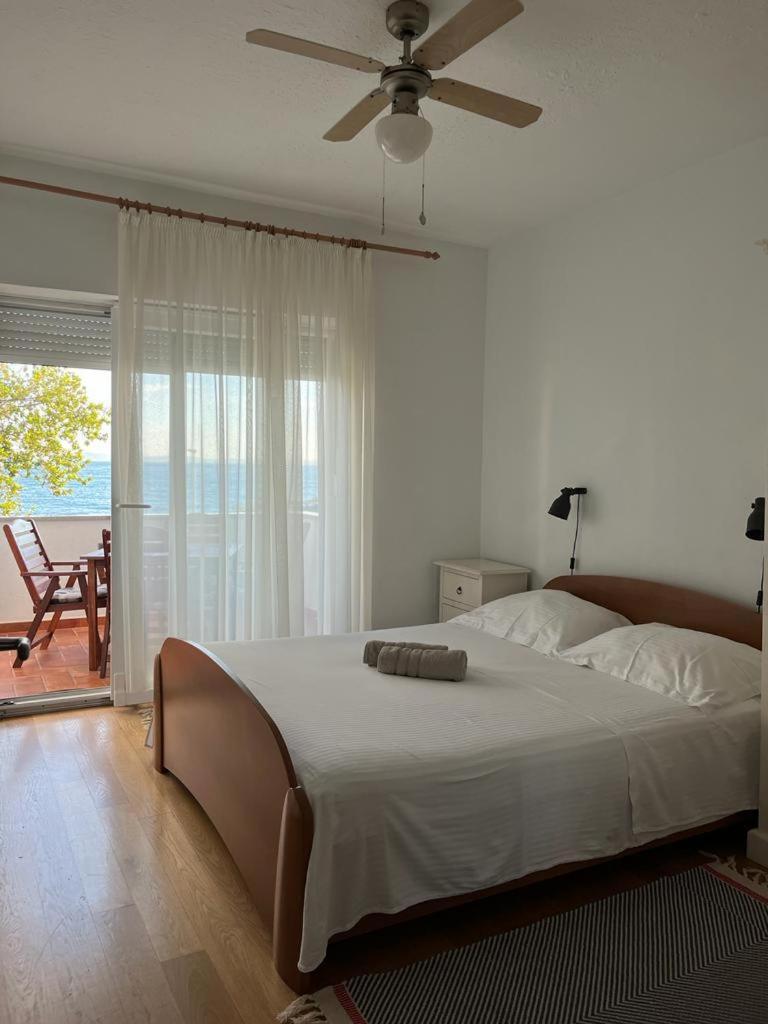 Apartments Karaman Подстрана Екстер'єр фото