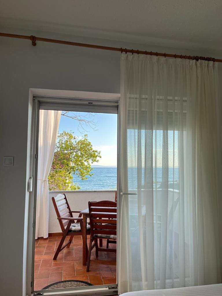 Apartments Karaman Подстрана Екстер'єр фото